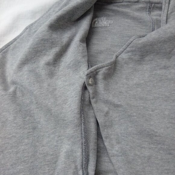 North Face Women's Light Zip Up North Face Long Sleeve Sweatshirt Size Medium - Picture 4 of 7